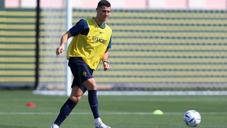 Cr7 arriving on the training ground early